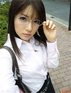 青苹果乐园影视在线观看免费,欧美一卡二卡三卡四卡免ios